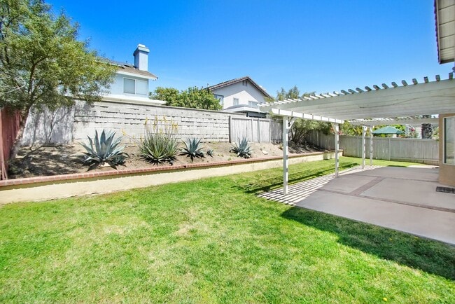 Building Photo - Available now! Your Perfect Two-Story 4 Be...