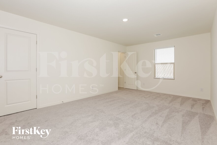 Building Photo - 3061 E Millennium Wy