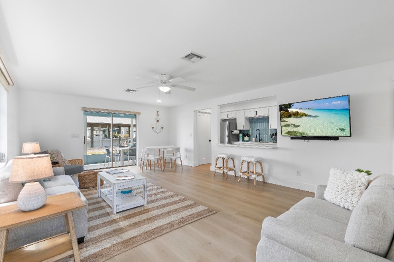 Building Photo - 174 Trinidad St