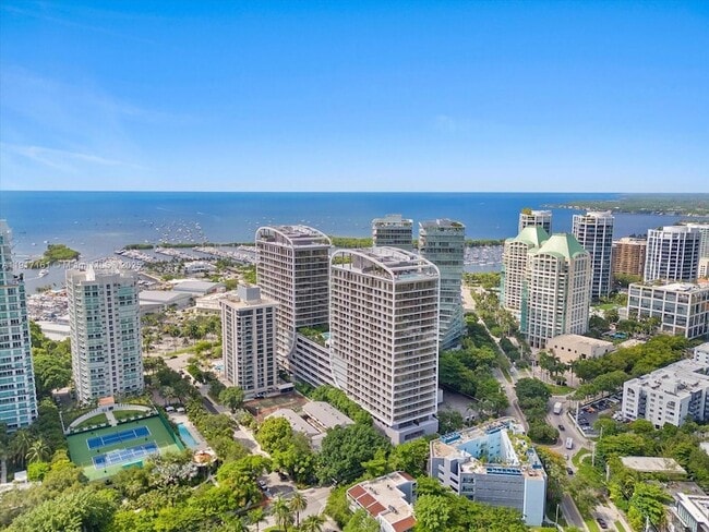 Building Photo - 2678 Tigertail Ave