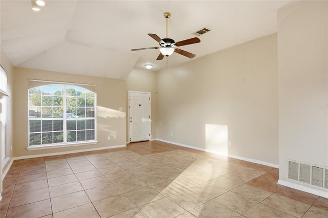 Building Photo - 5418 Cypress Dr
