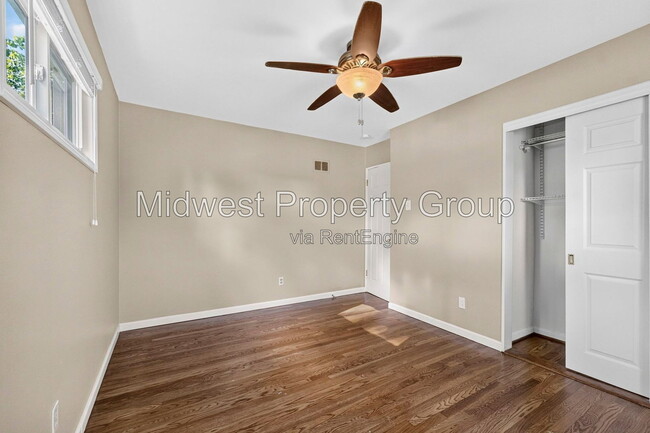 Building Photo - 1205 Acredale Dr