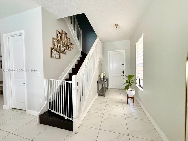 Building Photo - 3258 W 99th Pl