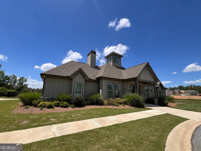Building Photo - 4080 Mayhill Cir