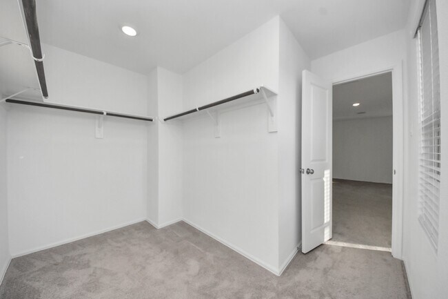Building Photo - 10939 Bright Beacon Dr