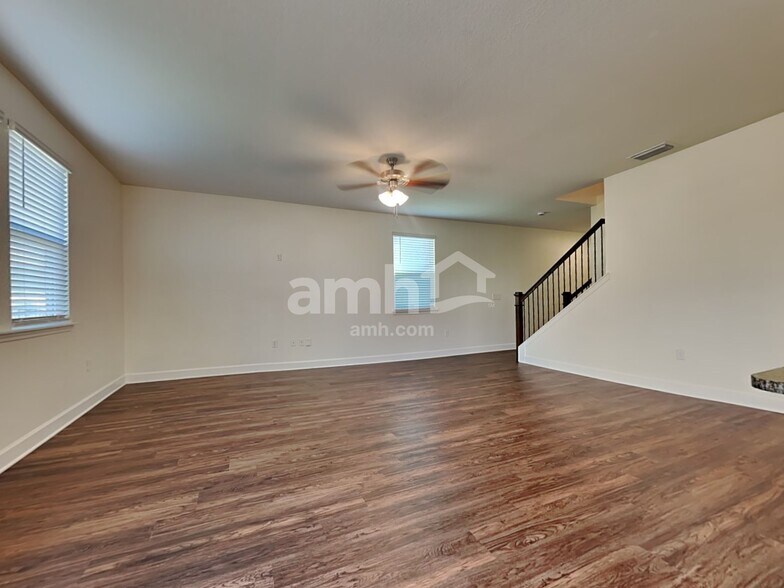Building Photo - 5780 Hampton Creek Rd