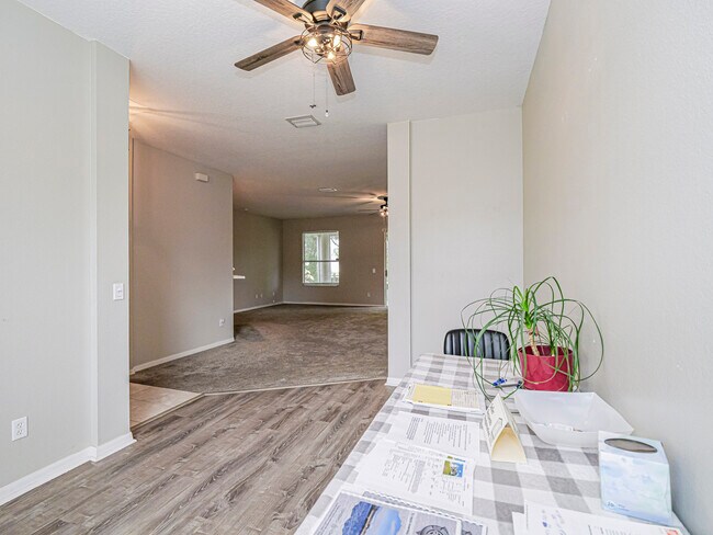 Building Photo - 7916 105th Ct