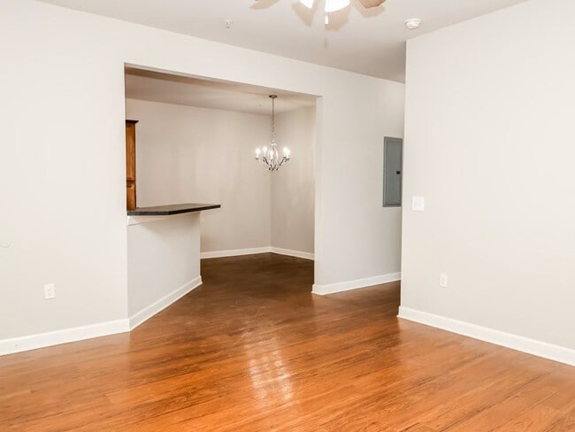 Building Photo - 3BD/3BA For Rent In Bluffs East