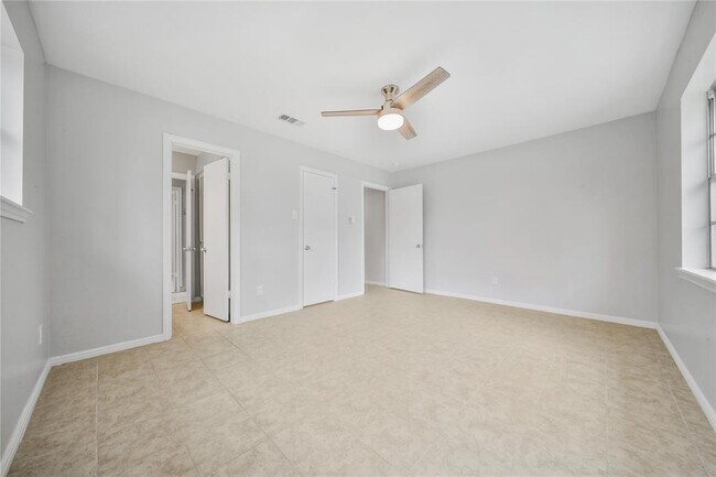 Building Photo - 1059 Richelieu Ln