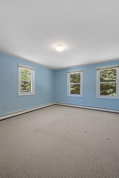 Building Photo - 36 Lark St