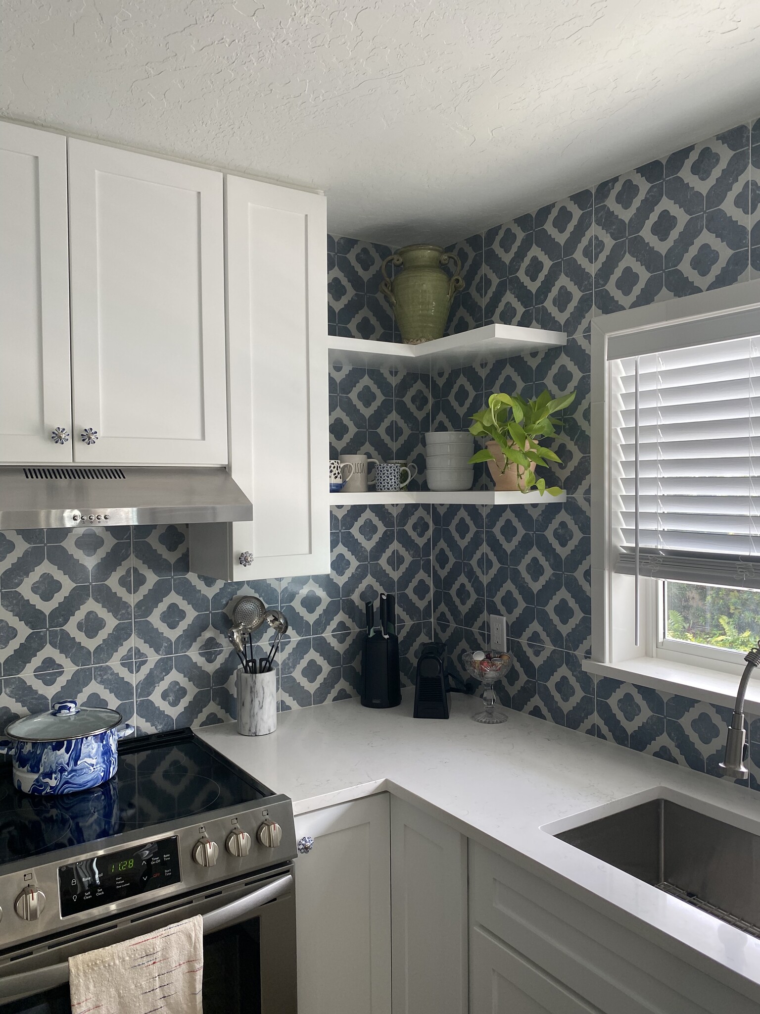 Building Photo - 607 N L St