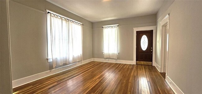 Building Photo - 1047 Ridge Ave