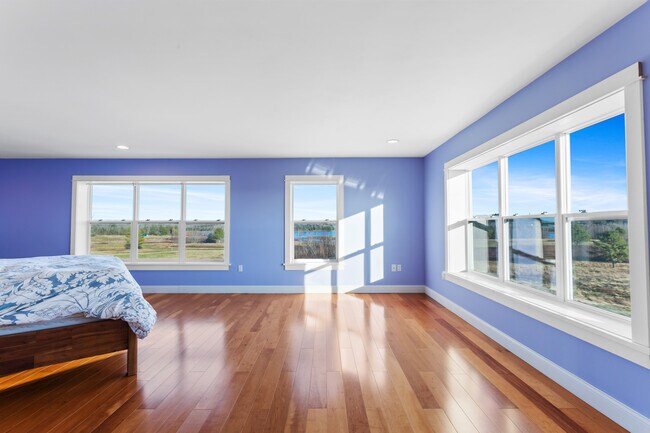 Building Photo - 12 Fairway Vista Rd