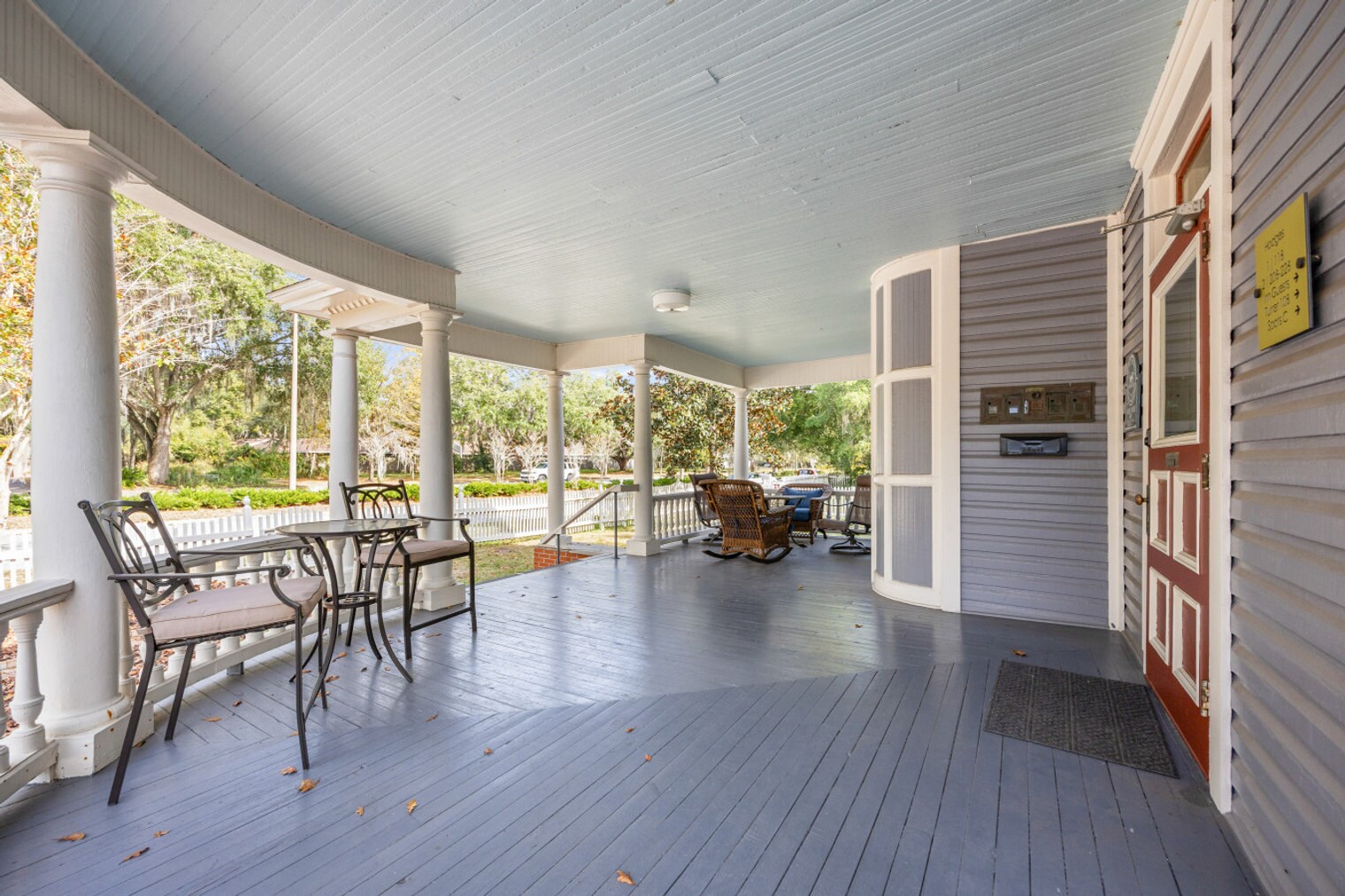 Building Photo - 715 SE 2nd Ave