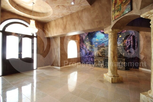 Building Photo - 15118 E Camelview Dr