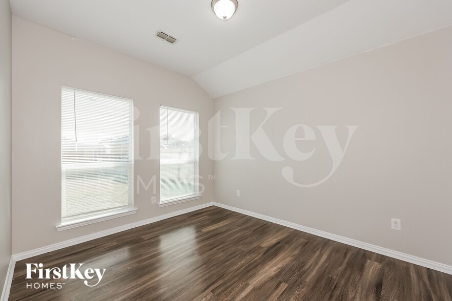 Building Photo - 6728 Ohana Pl