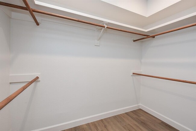 Building Photo - 700 Thicket Ln