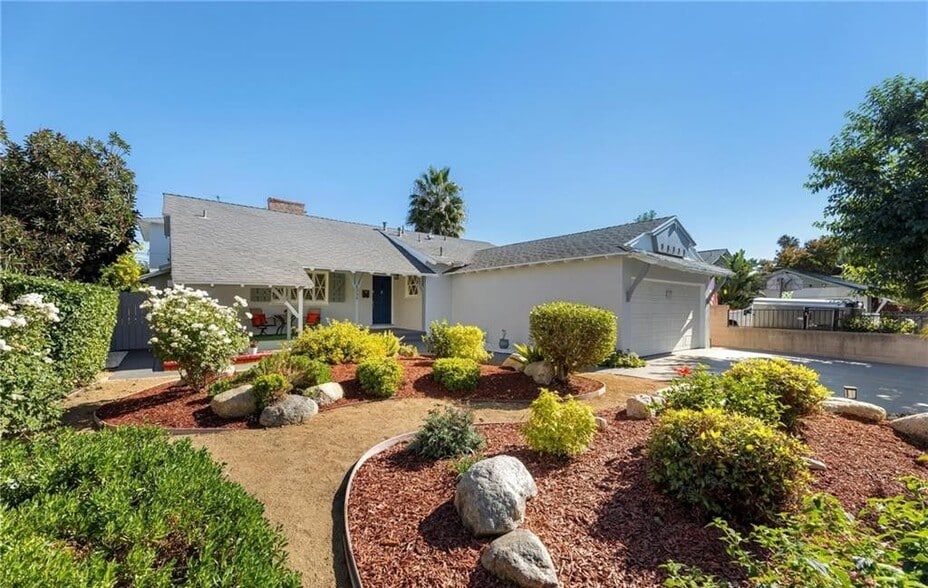 Building Photo - 8356 Vanalden