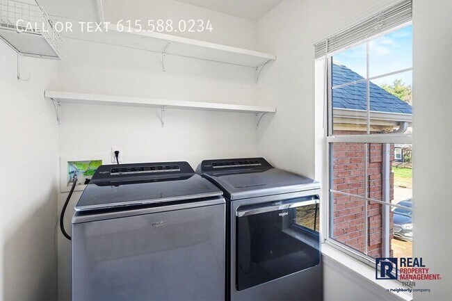 Building Photo - 2023 Bratton Pl Dr