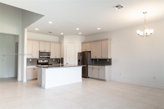 Building Photo - 11340 SW 16th St