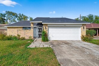Building Photo - 5530 Oak Falls Dr