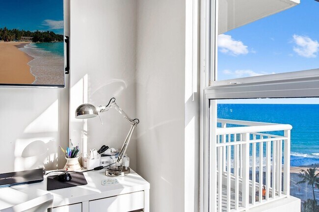 Building Photo - 3850 Galt Ocean Dr