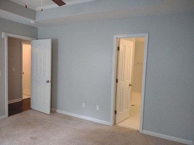 Building Photo - Fantastic Three Bedroom Home in Lexington!