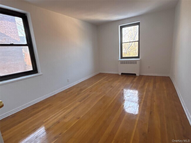 Building Photo - 23 Schenck Ave