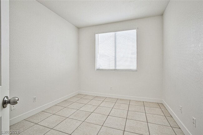 Building Photo - 4823 Sangay Way