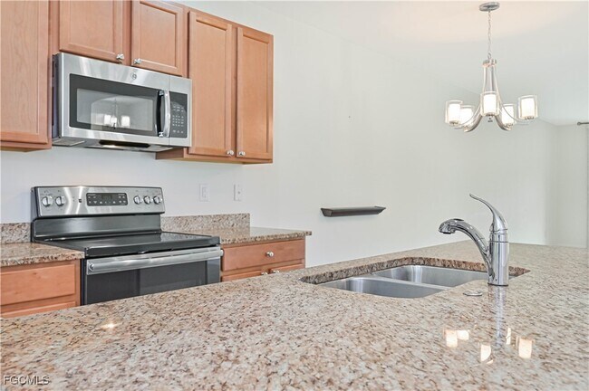 Building Photo - 15239 Ligustrum Ln