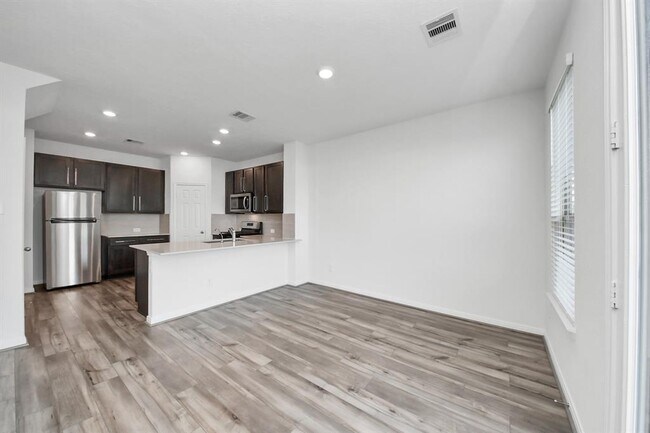 Building Photo - 4511 Kellmore Ct