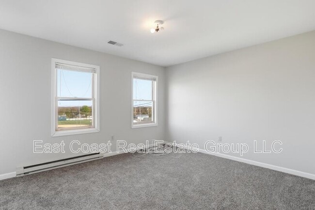 Building Photo - 257 School House Dr