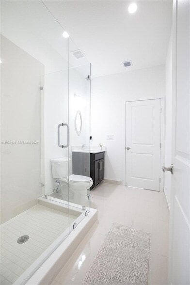 Building Photo - 1841 SW 145th Ave