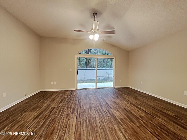 Building Photo - 6075 Scenic Meadow Ln