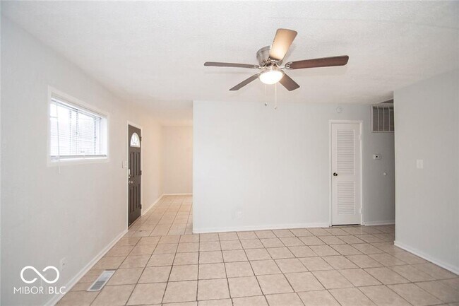 Building Photo - 4610 Karen Dr