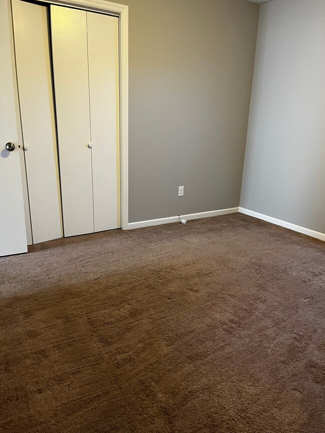 Building Photo - 1608 Windsong Ct