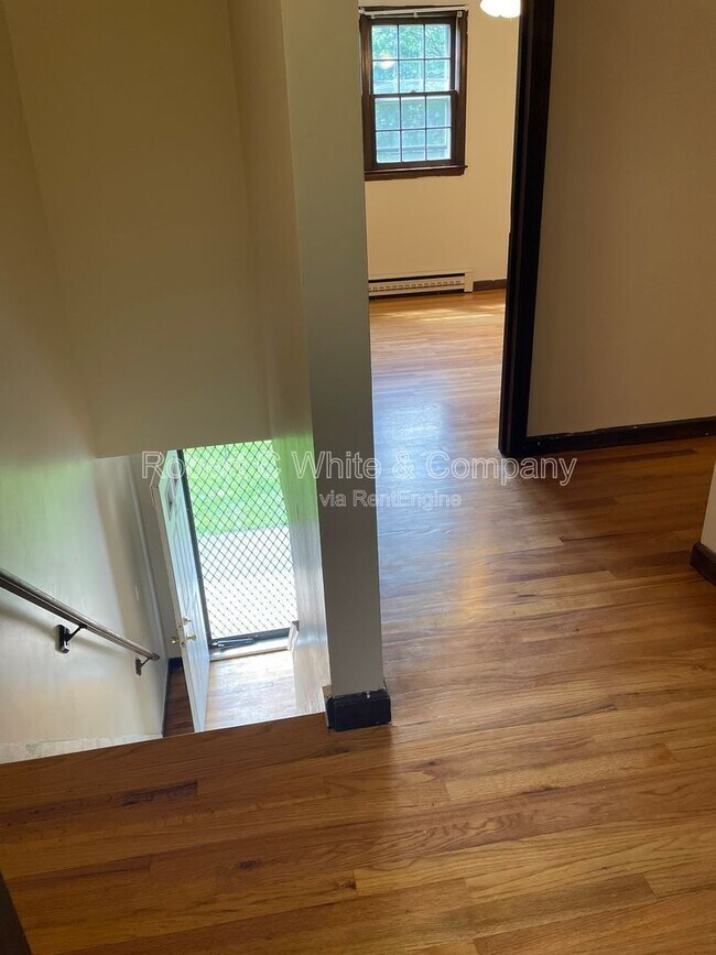 Building Photo - 25 Regency Ct