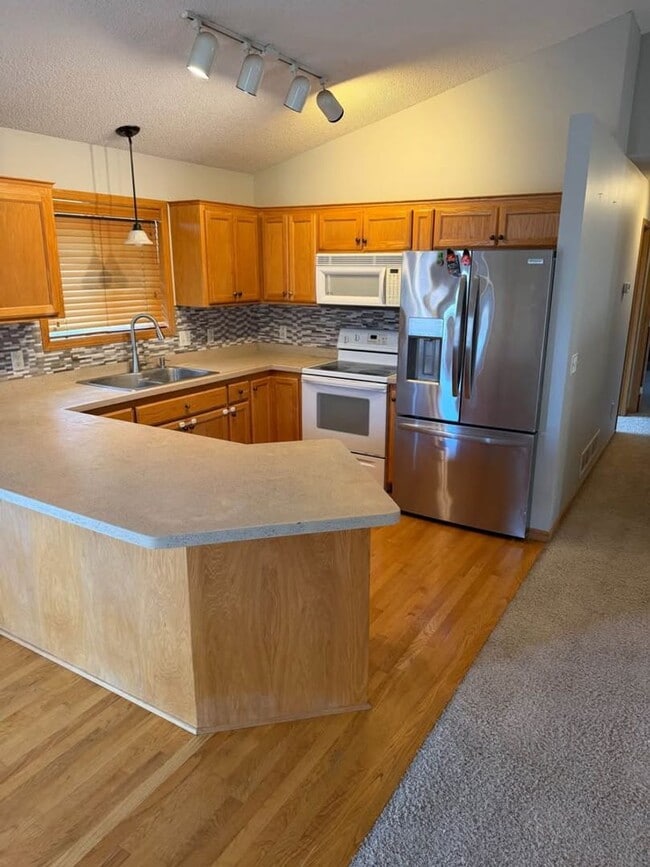 Building Photo - 908 Firethorne Trail