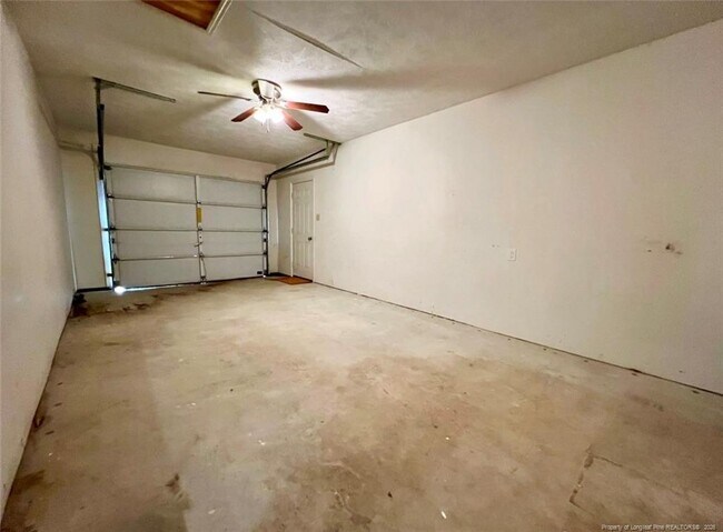 Building Photo - 715 Ashburton Dr