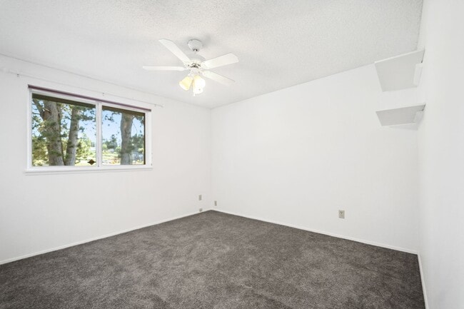 Building Photo - 1507 Nisqually St