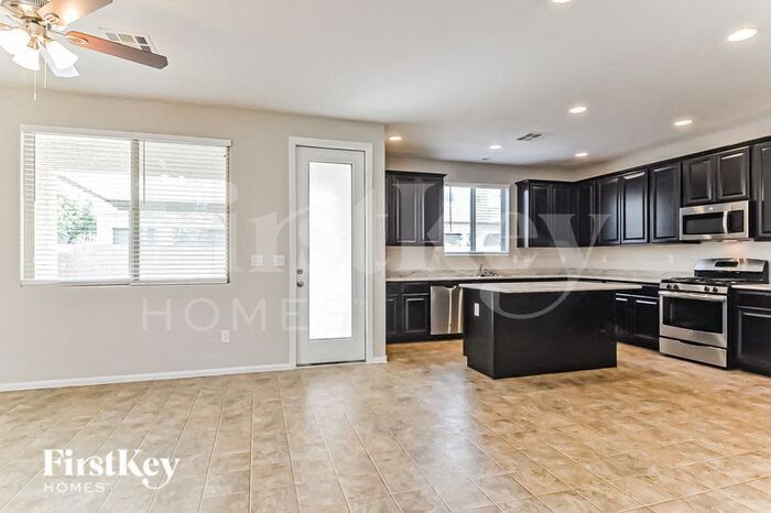 Building Photo - 6431 Kellyville Dr