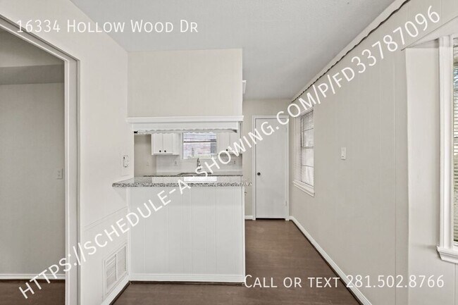 Building Photo - 16334 Hollow Wood Dr