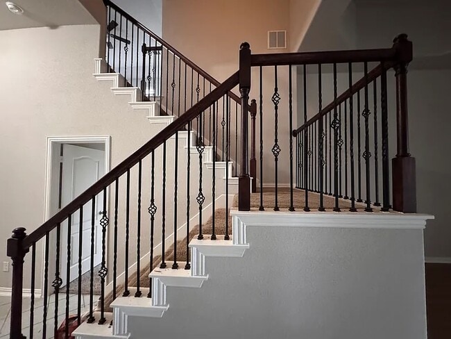 Building Photo - 1001 Coconut Cove