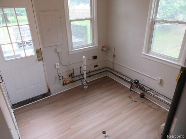 Building Photo - 20284 Melrose St