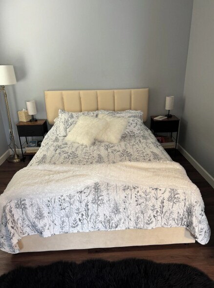 Building Photo - 1543 Little Norway Ave SE