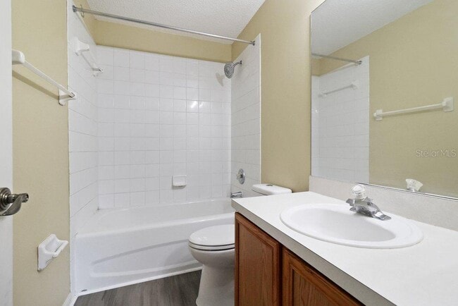 Building Photo - 7127 Waterside Dr
