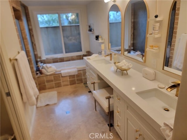 Building Photo - 10071 Highcliff Dr