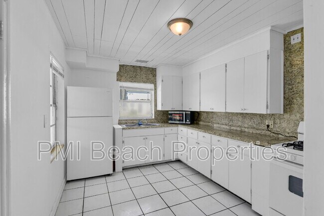 Building Photo - 522 18th St