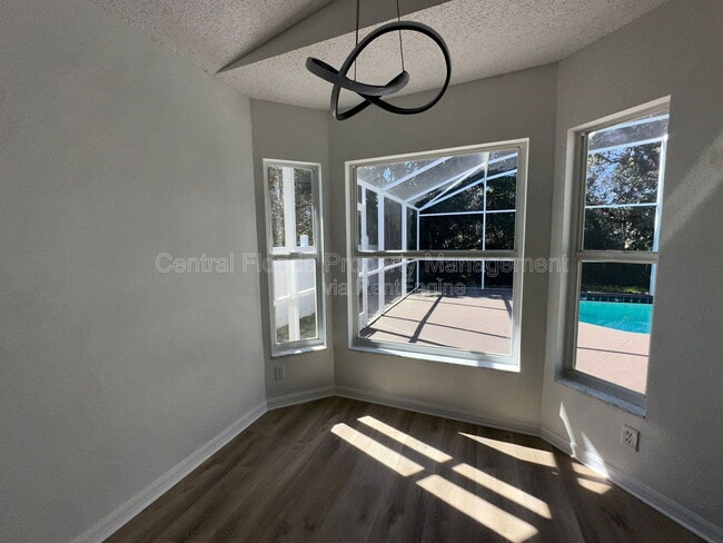 Building Photo - 3032 Bloomsbury Dr