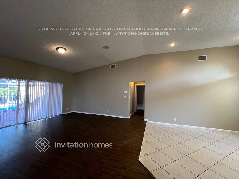 Building Photo - 10347 NW 50th Ct